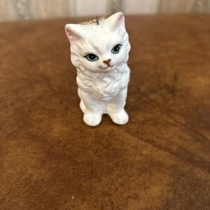 Vintage Enesco White Cat Kitten Christmas Ornament - 2 1/2 Inches Tall Holiday